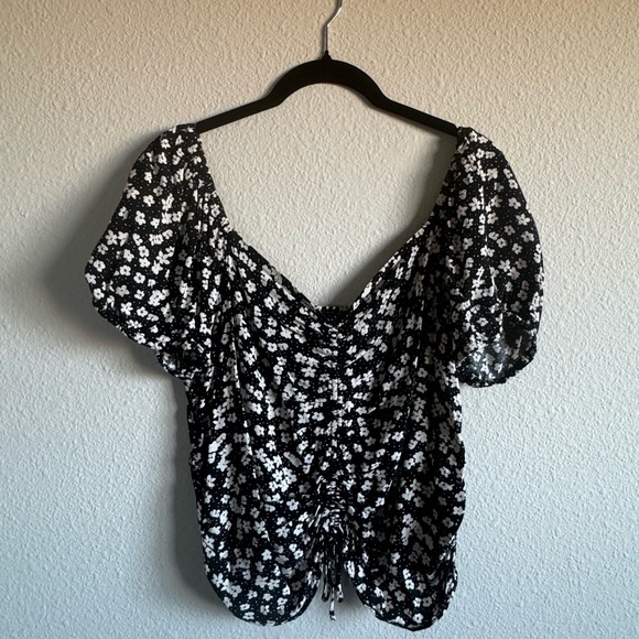 H&M Floral Blouse - Picture 2 of 3